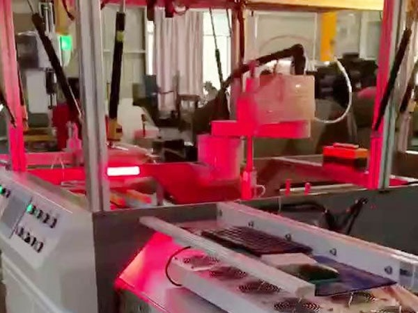 德高機械生産禮品盒