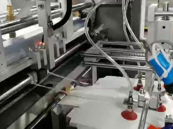 德高機械生産禮品盒(he)